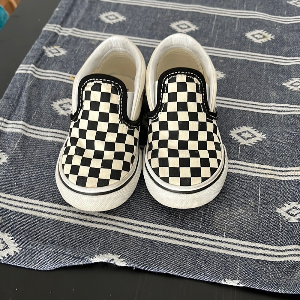 Cute balck and white checkered vans